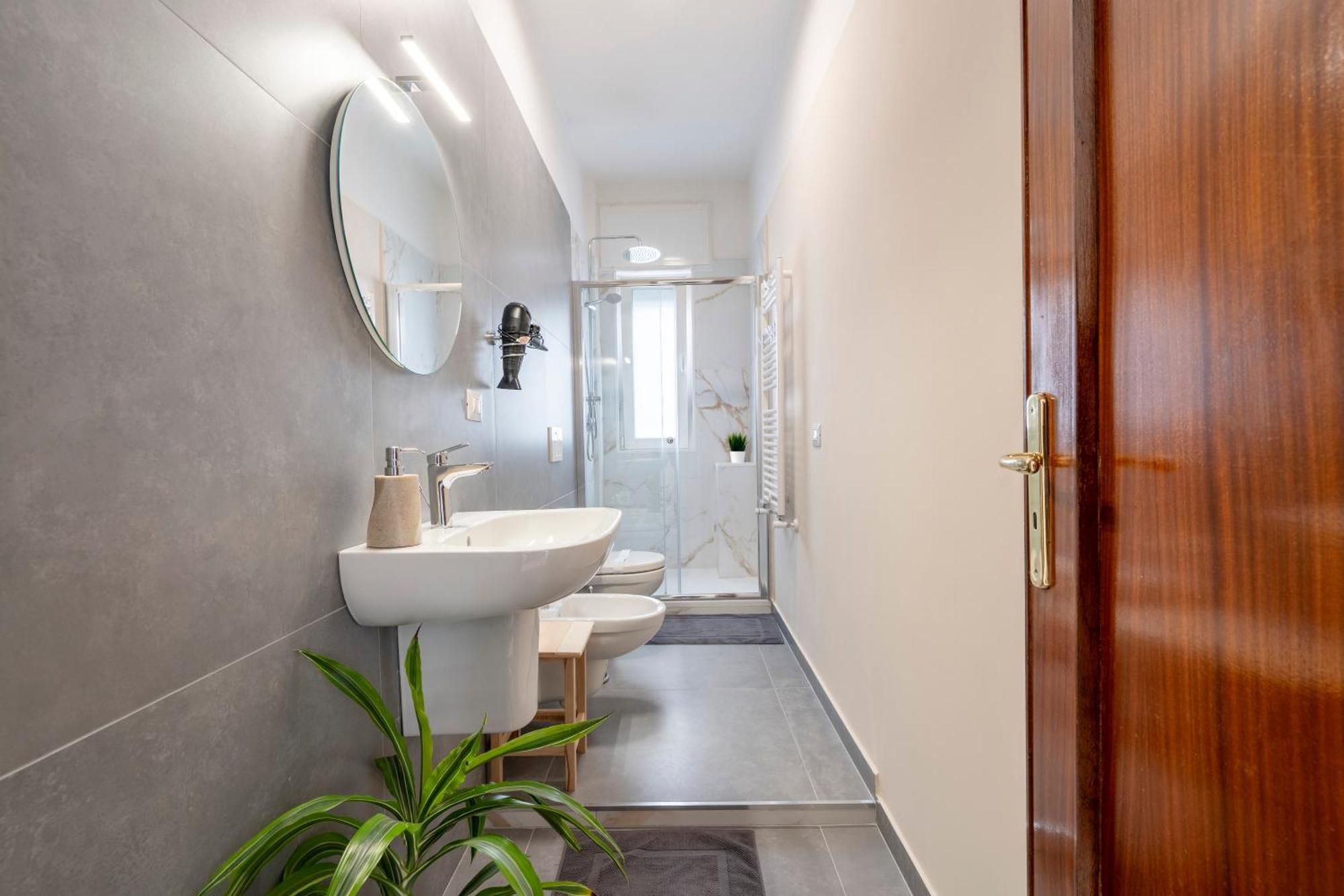 Miki'S Home - Central Rooms Bari Esterno foto