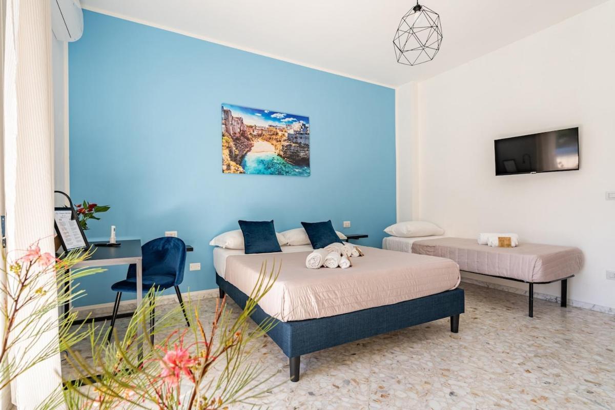 Miki'S Home - Central Rooms Bari Esterno foto